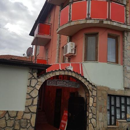 Hotel Хотел Виама Mineralni Bani Exterior foto