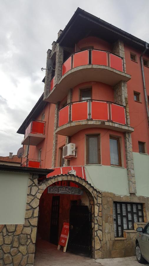 Hotel Хотел Виама Mineralni Bani Exterior foto